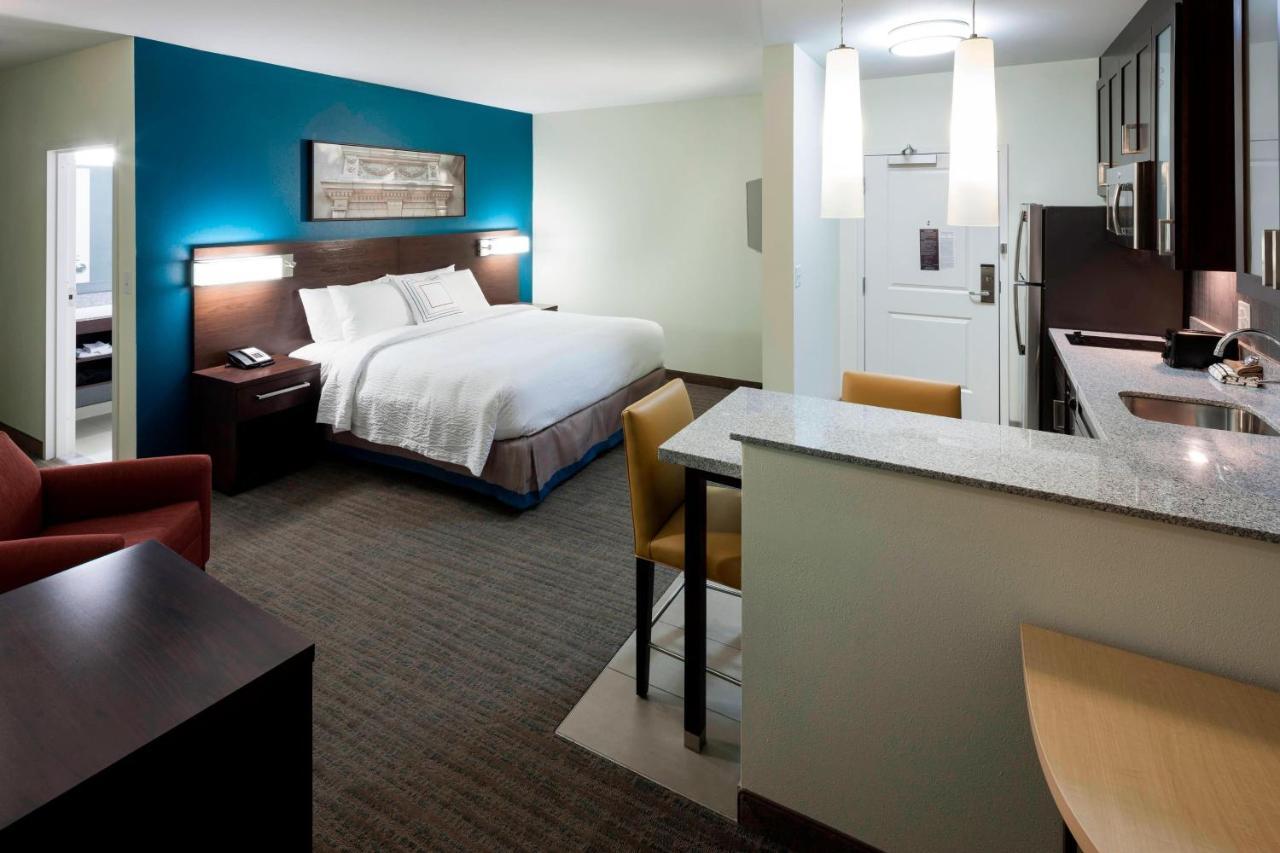 Residence Inn By Marriott Richmond Downtown Buitenkant foto