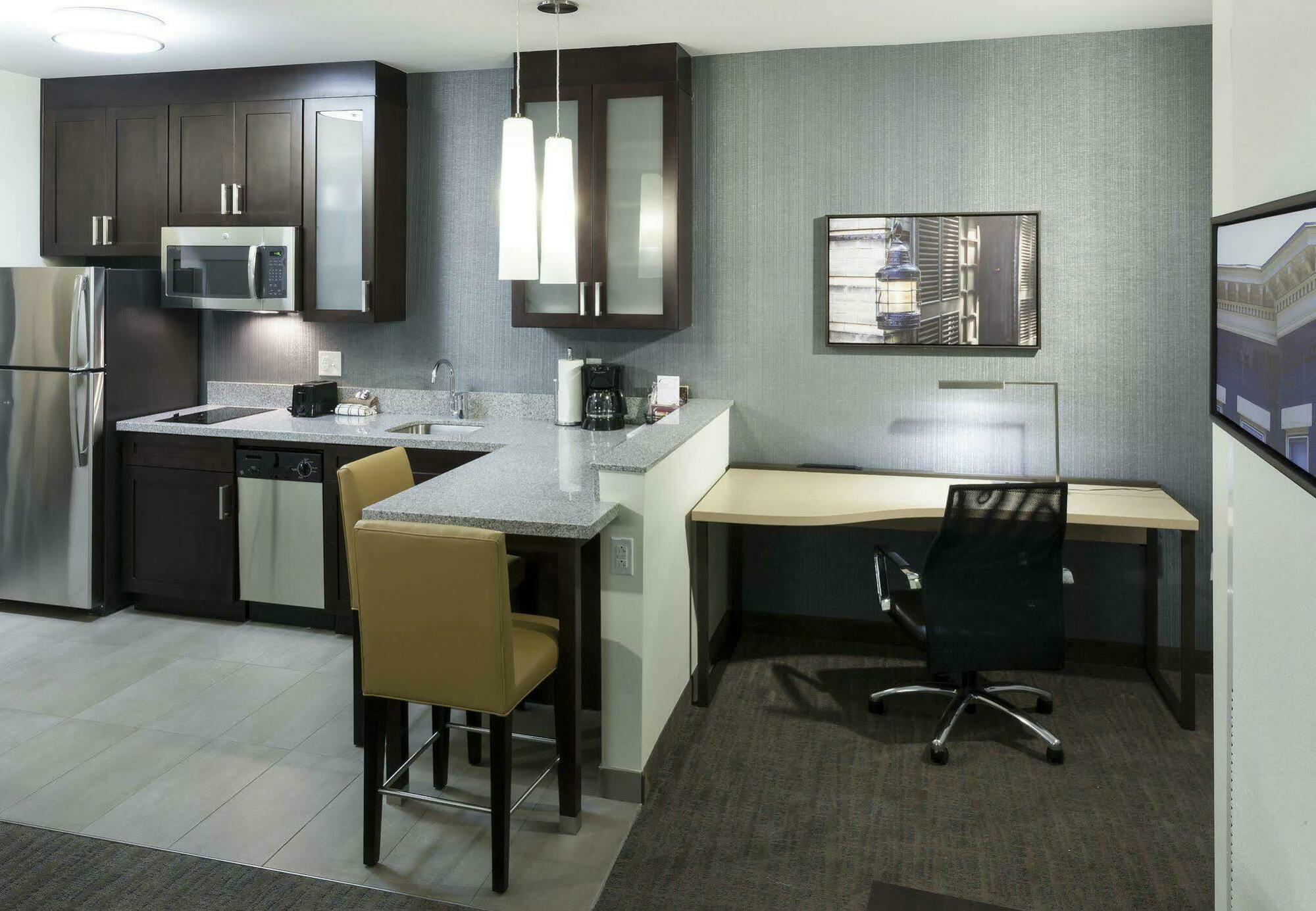 Residence Inn By Marriott Richmond Downtown Buitenkant foto